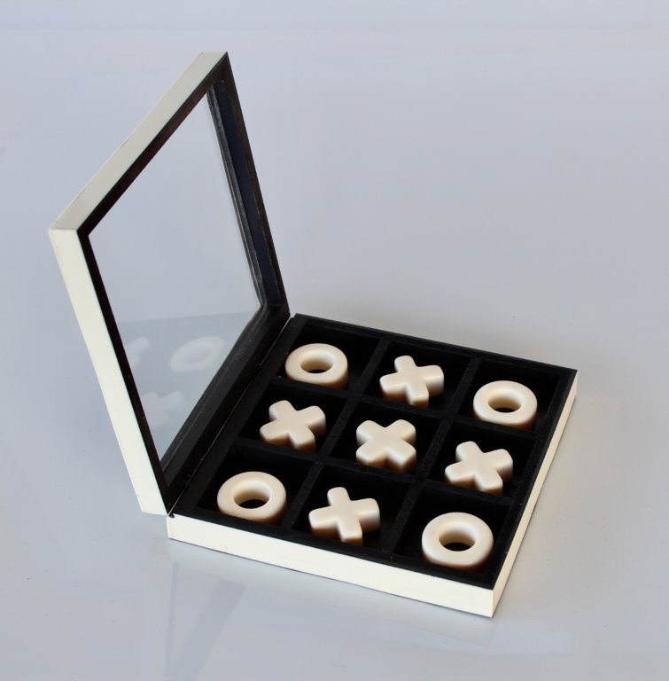 Cream & White Tic Tac Toe In Box